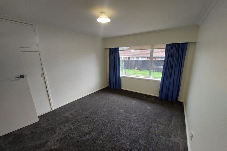 Photo of property in 9 Camberwell Place, Avonhead, Christchurch, 8042