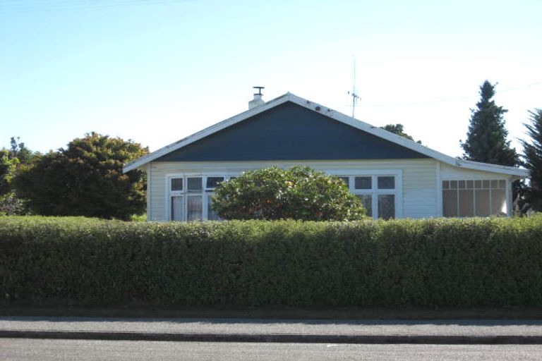 Photo of property in 10 Herbert Street, Waimate, 7924