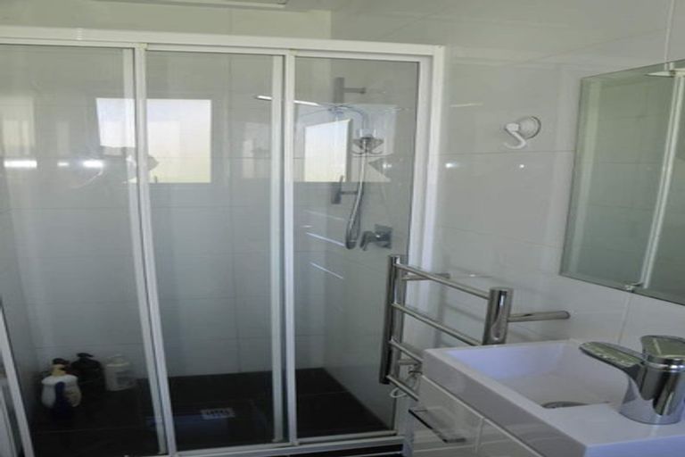 Photo of property in 6a Deepdale Street, Burnside, Christchurch, 8053