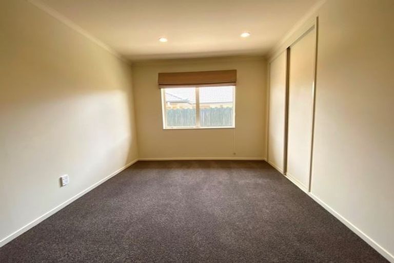 Photo of property in 28 Milson Drive, Papakura, 2110