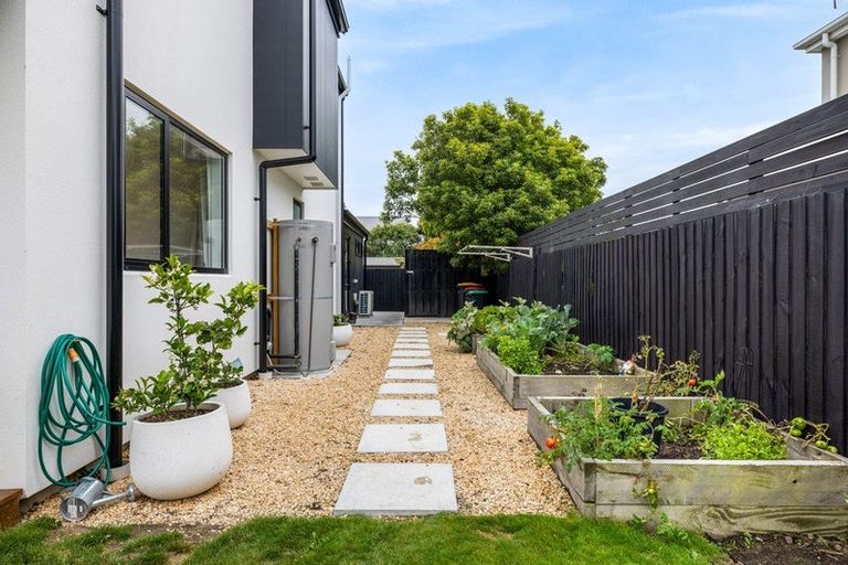 Photo of property in 11 Ketton Place, St Albans, Christchurch, 8052