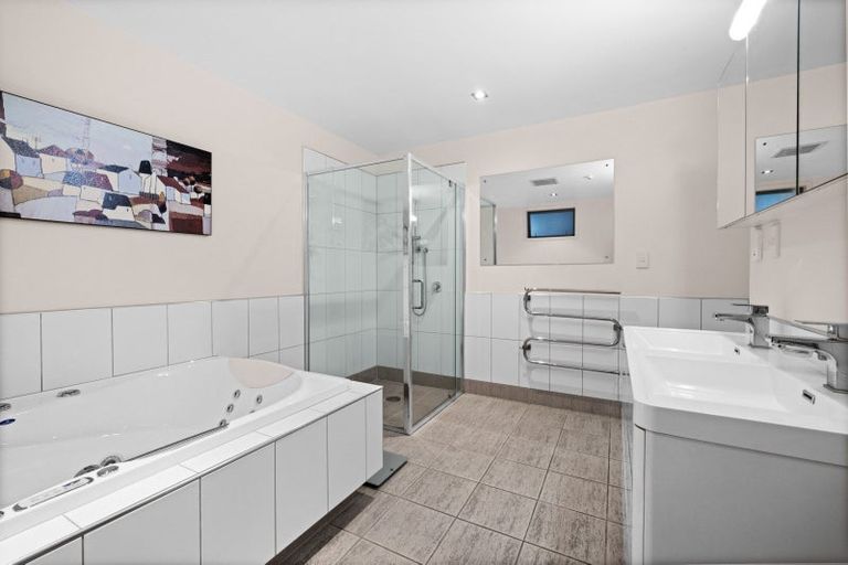 Photo of property in Northridge Apartments Stage Z, 2/22 Hospital Terrace, Hospital Hill, Napier, 4110