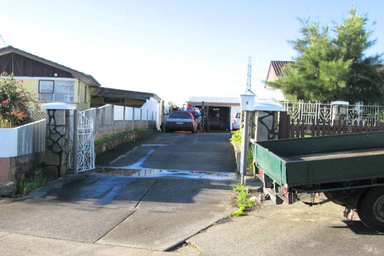 Photo of property in 3 Aria Place, Clover Park, Auckland, 2023