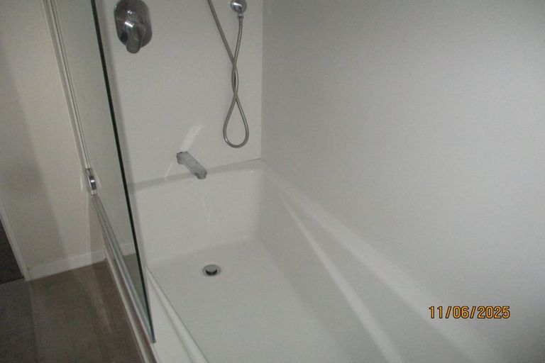 Photo of property in 6/7 Raroa Road, Hutt Central, Lower Hutt, 5010