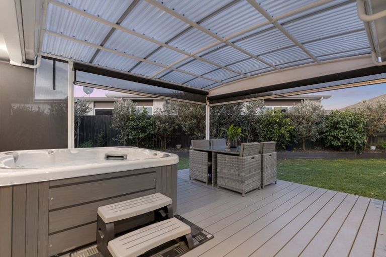 Photo of property in 4 Cupples Street, Papamoa Beach, Papamoa, 3118