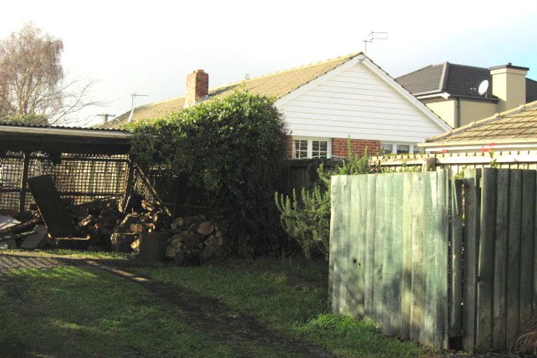 Photo of property in 8 Kinleys Lane, St Albans, Christchurch, 8014