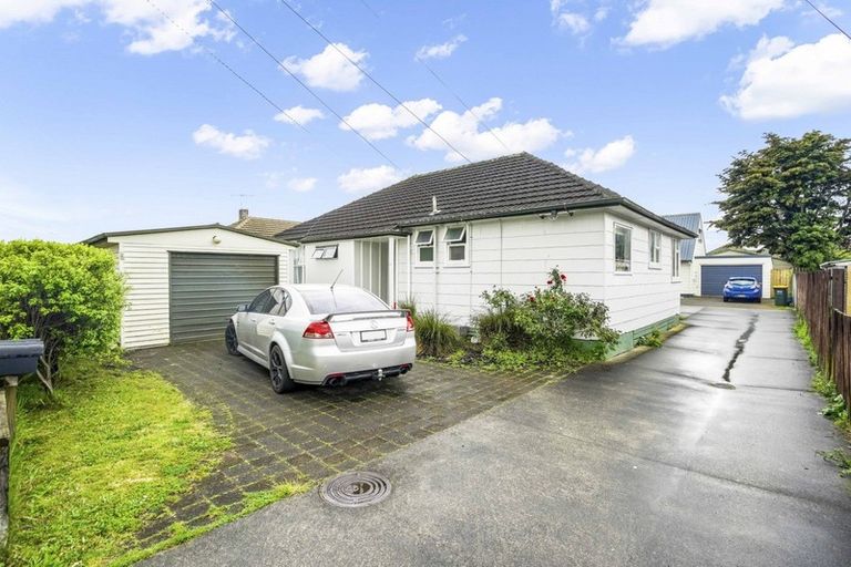 Photo of property in 15 Odette Street, Bader, Hamilton, 3206