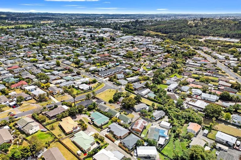 Photo of property in 16b Roick Parade, Glen Eden, Auckland, 0602