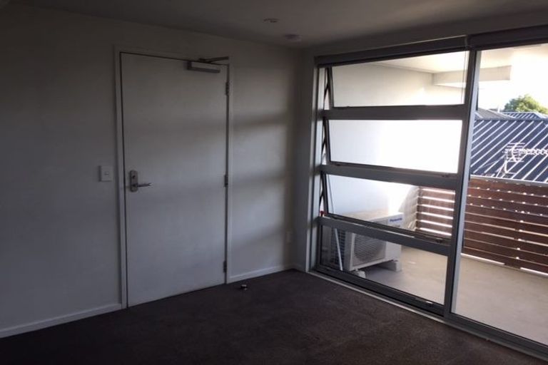 Photo of property in 43 Grafton Street, Waltham, Christchurch, 8011