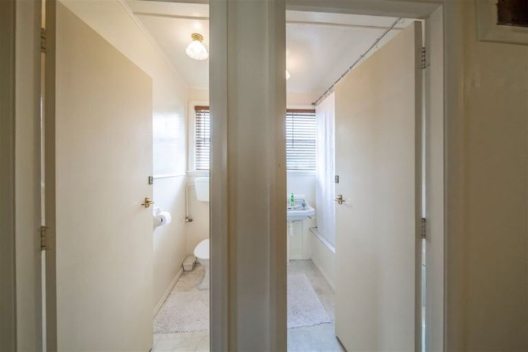 Photo of property in 68 Parsons Street, Frankleigh Park, New Plymouth, 4310