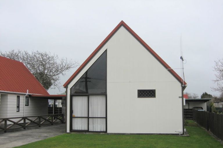 Photo of property in 560 Queen Street East, Levin, 5510