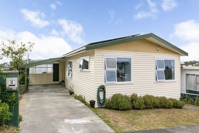 Photo of property in 22 Waiwera Crescent, Maupuia, Wellington, 6022