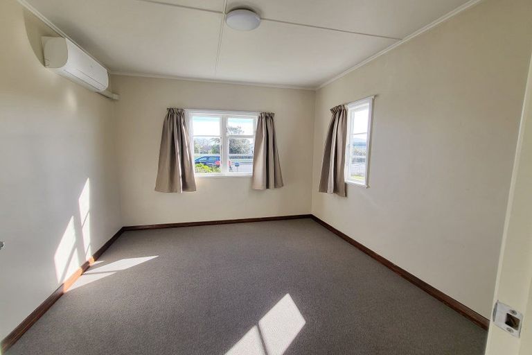 Photo of property in 129 Derby Street, Westport, 7825