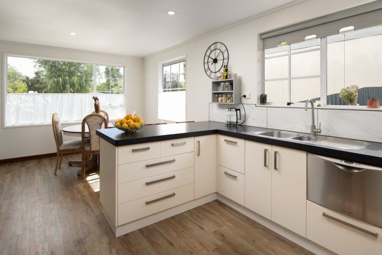 Photo of property in 27 Ward Street, Springlands, Blenheim, 7201