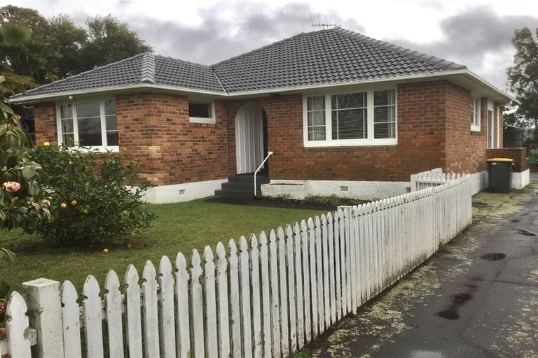 Photo of property in 1/125 Astley Avenue, New Lynn, Auckland, 0600