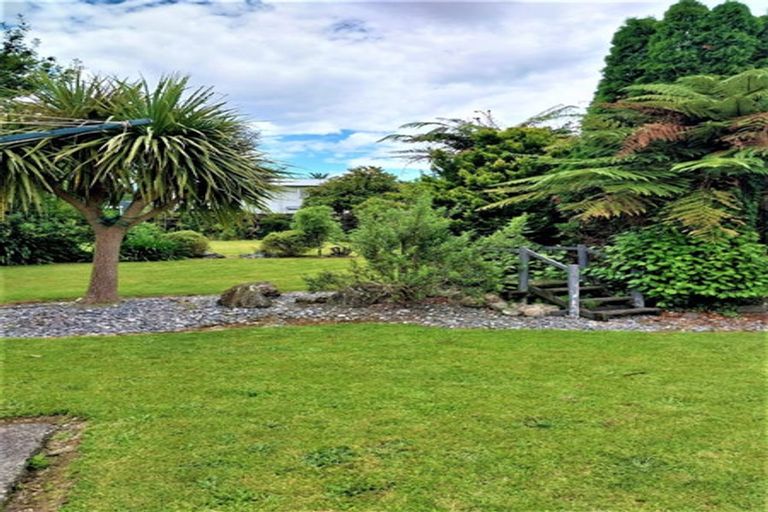 Photo of property in 150 Queen Street, Westport, 7825