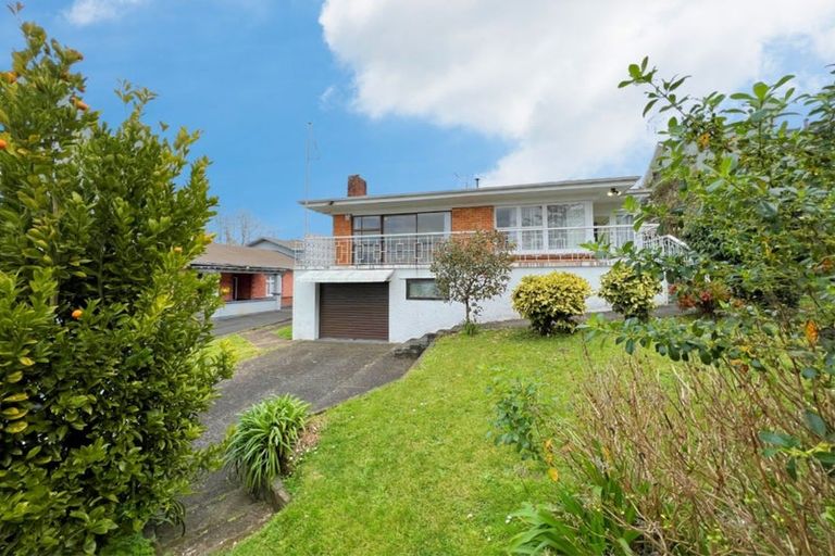 Photo of property in 4 Pembroke Lane, Hamilton Lake, Hamilton, 3204