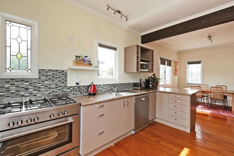 Photo of property in 1002 Willowpark Road North, Mayfair, Hastings, 4122