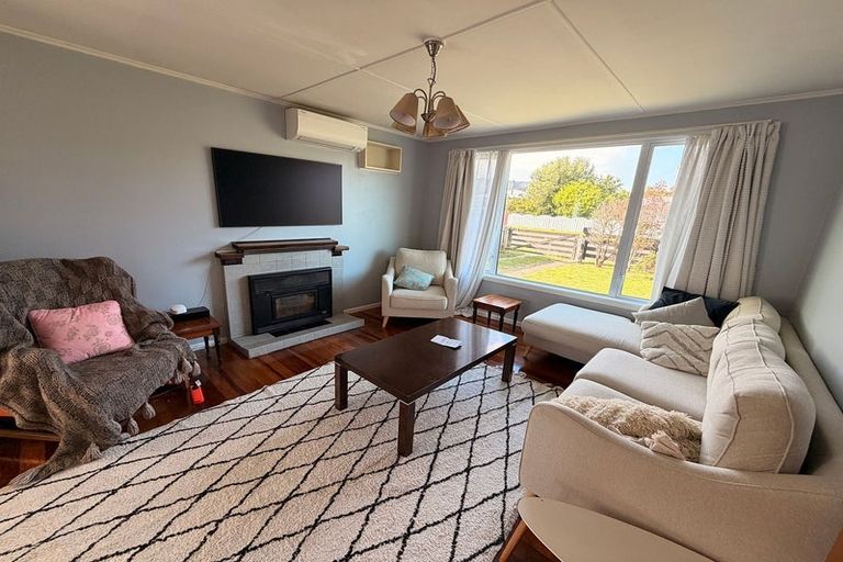 Photo of property in 14 William Benton Street, Featherston, 5710