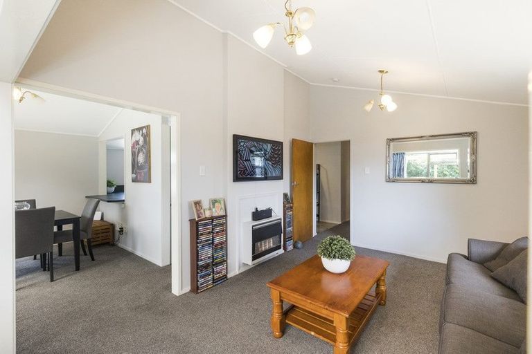 Photo of property in 6 Marybank Mews, Highbury, Palmerston North, 4412