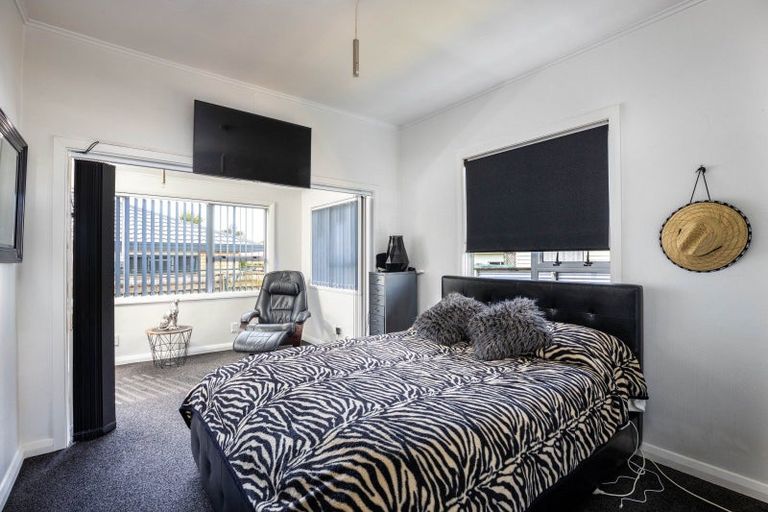 Photo of property in 17 Exeter Street, Brooklands, New Plymouth, 4310