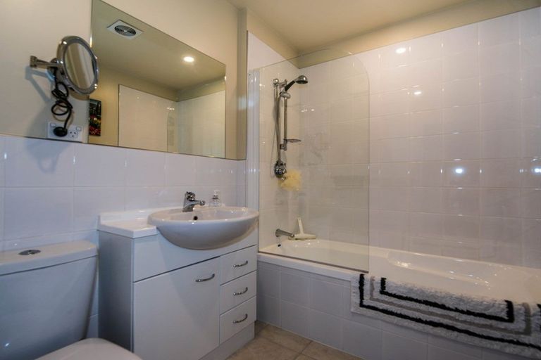 Photo of property in 2/39 Railway Row, Ohakune, 4625