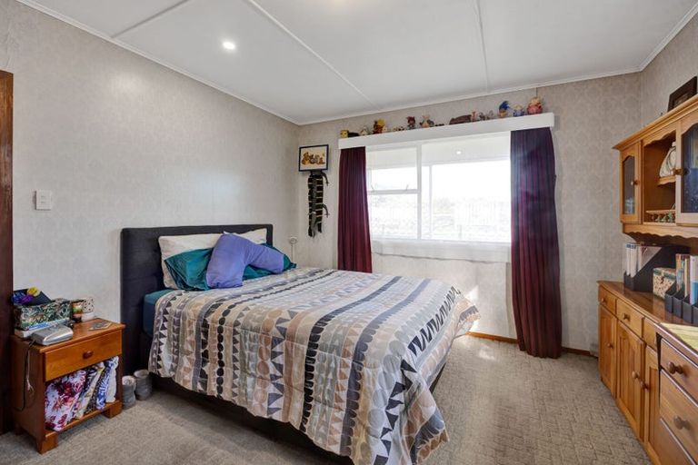 Photo of property in 4 Kerry Lane, Hawera, 4673