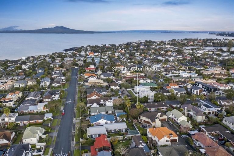 Photo of property in 3/14 Frieston Road, Milford, Auckland, 0620