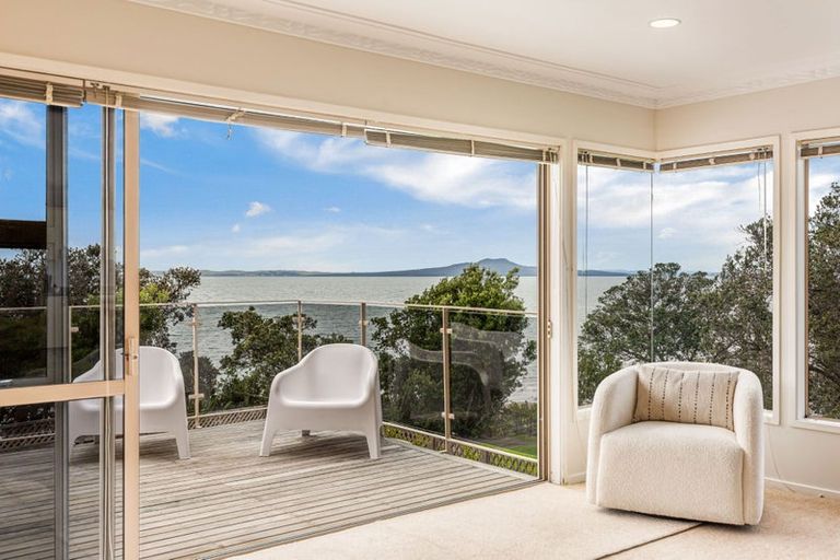 Photo of property in 45c Hyde Road, Rothesay Bay, Auckland, 0630