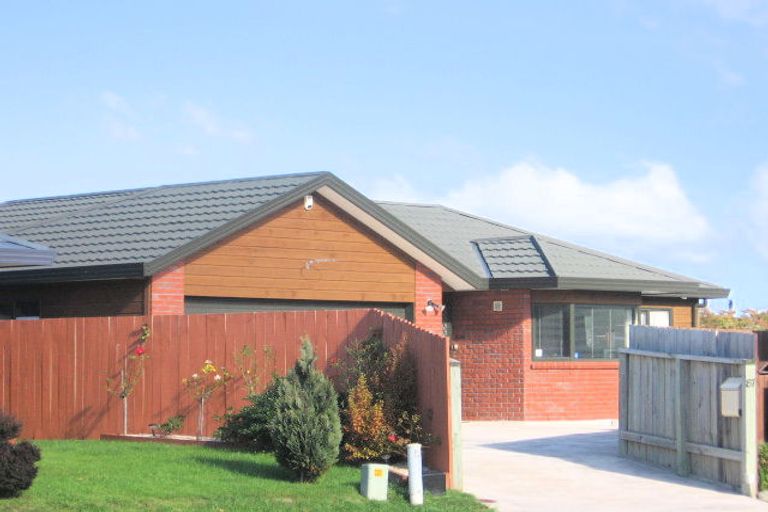 Photo of property in 87 Leighton Avenue, Waiwhetu, Lower Hutt, 5010