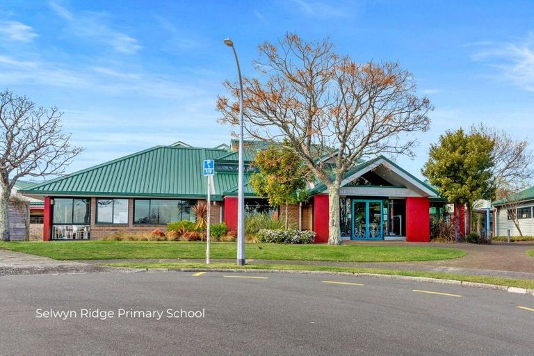 Photo of property in 19 Endeavour Avenue, Welcome Bay, Tauranga, 3112