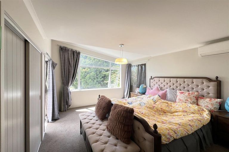 Photo of property in 10 Salamanca Road, Sunnynook, Auckland, 0620