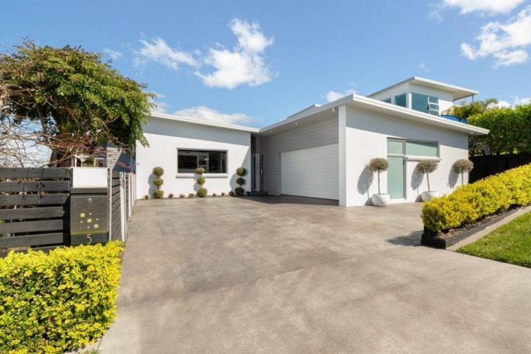 Photo of property in 5 Valley View, Bethlehem, Tauranga, 3110