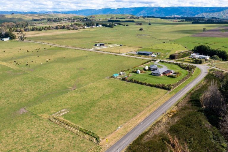 Photo of property in 913 Aorangi Road, Maraekakaho, 4171