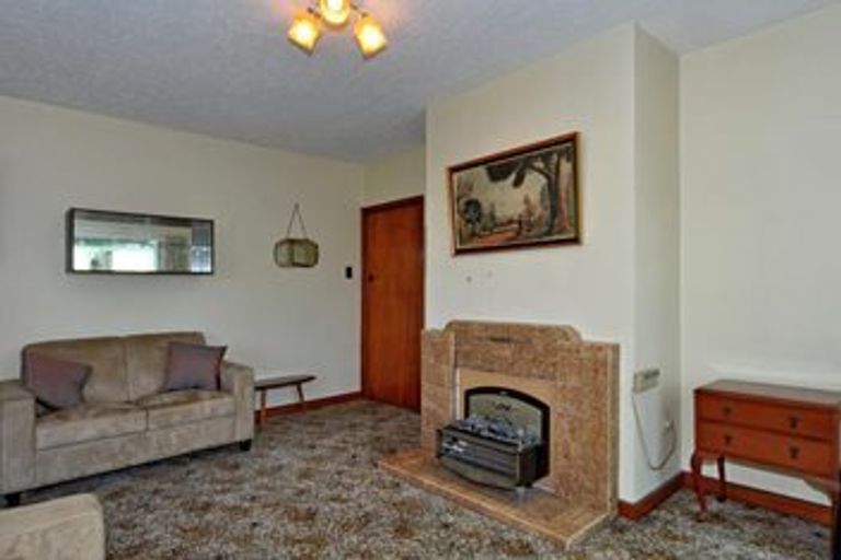 Photo of property in 11 Curletts Road, Sockburn, Christchurch, 8042