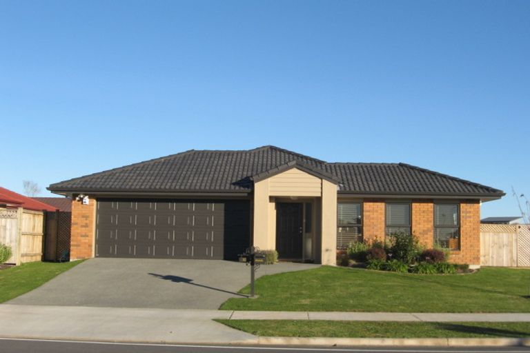 Photo of property in 32 Turnberry Drive, Wattle Downs, Auckland, 2103