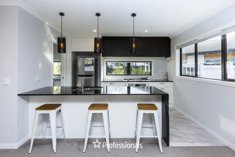 Photo of property in 10 Kerrigan Crescent, Wallaceville, Upper Hutt, 5018