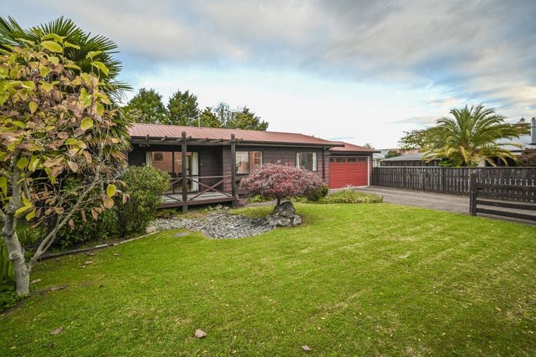 Photo of property in 14 Martin Dale, Raureka, Hastings, 4120