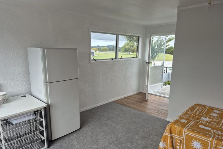 Photo of property in 12 Lincoln Place, Levin, 5510