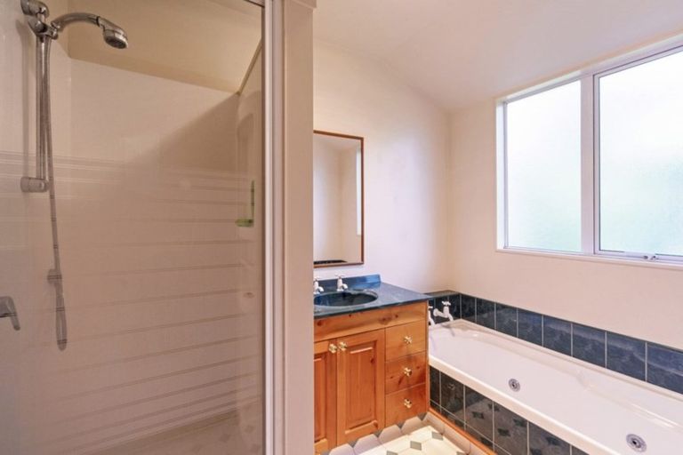 Photo of property in 4 D'urville Rise, Richmond, 7020