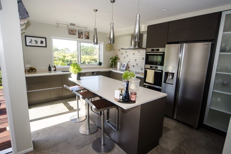 Photo of property in 82 Pohutukawa Parade, Riverhead, 0820