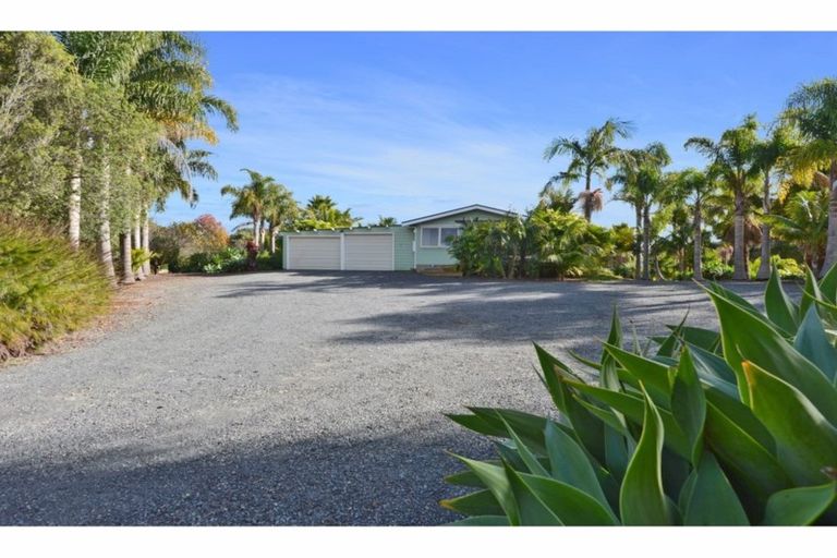 Photo of property in 17 Karaka Drive, Kerikeri, 0230