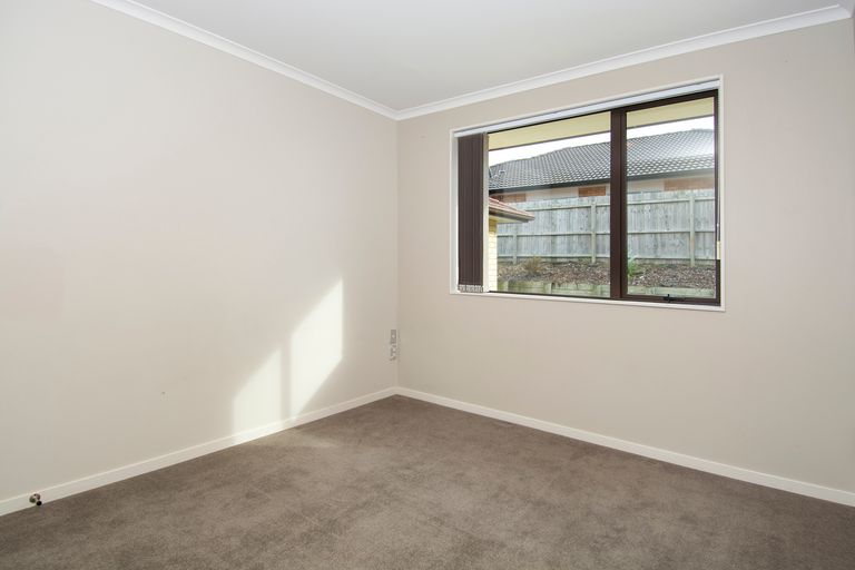 Photo of property in 84 Fairfax Crescent, Pyes Pa, Tauranga, 3112