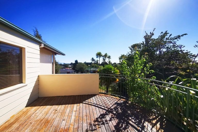 Photo of property in 18 Helena Road, Hillcrest, Hamilton, 3216