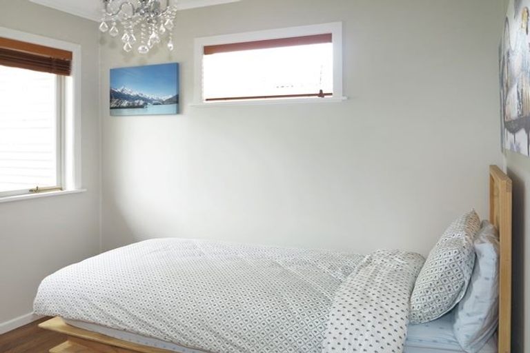 Photo of property in 63 Godley Road, Green Bay, Auckland, 0604