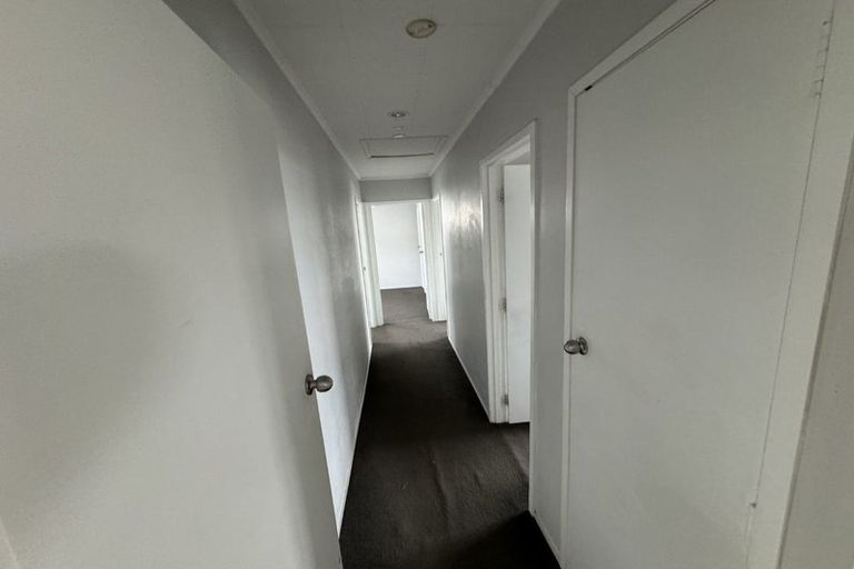 Photo of property in 166 Mahia Road, Wattle Downs, Auckland, 2103