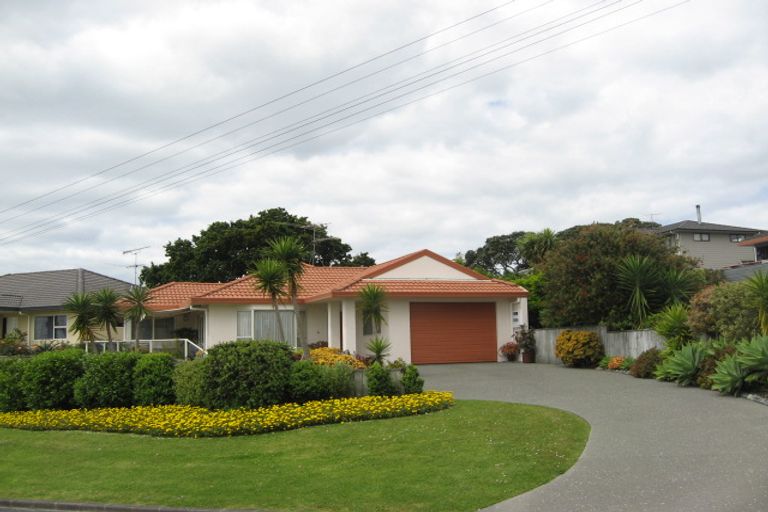 Photo of property in 3a Beach Road, Manly, Whangaparaoa, 0930