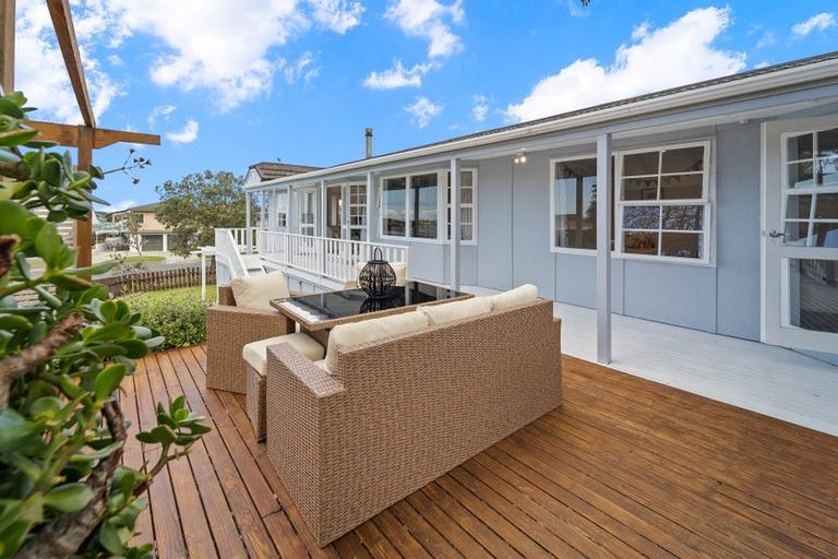 Photo of property in 6 Tamatea Drive, Snells Beach, 0920