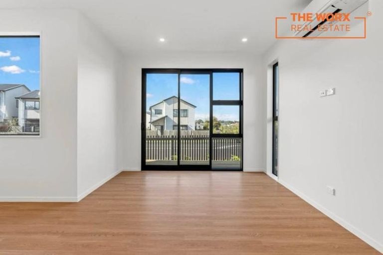 Photo of property in 193b Mahia Road, Wattle Downs, Auckland, 2103