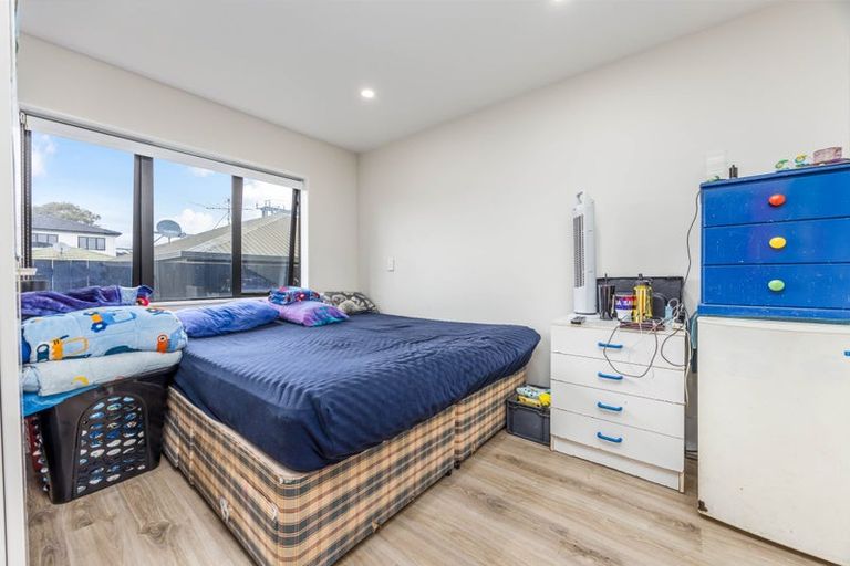 Photo of property in 33a Clendon Avenue, Papatoetoe, Auckland, 2025